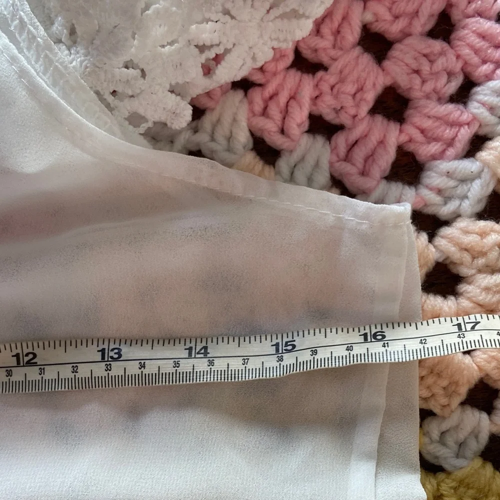 White Boho Bohemian Sheer Chiffon Floral Lace Off-Shoulder Blouse XSmall XS - Picture 8 of 8